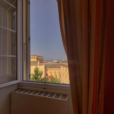 Cote Palais