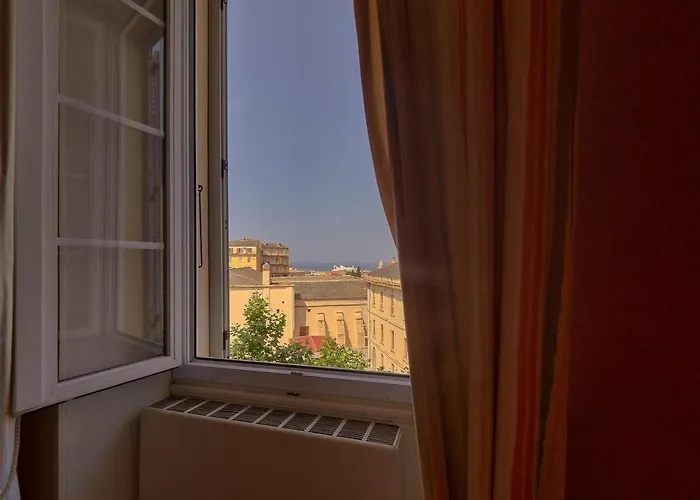 Côté Palais